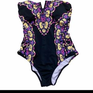 VICTORIA’S SECRET Black Floral One-Piece Swimsuit